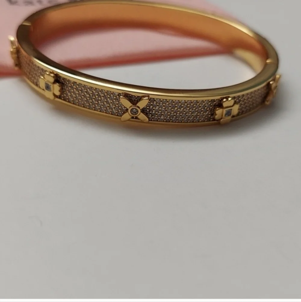 Kate Spade Heritage Bloom Hinged Bangle - Picture 5 of 10